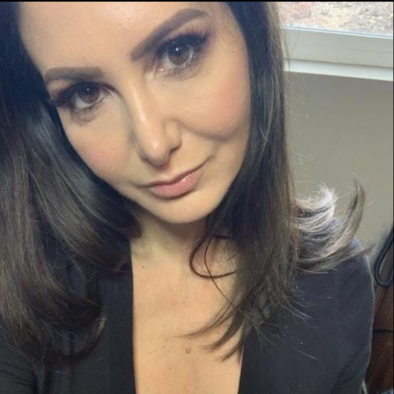 brunette mature woman selfie